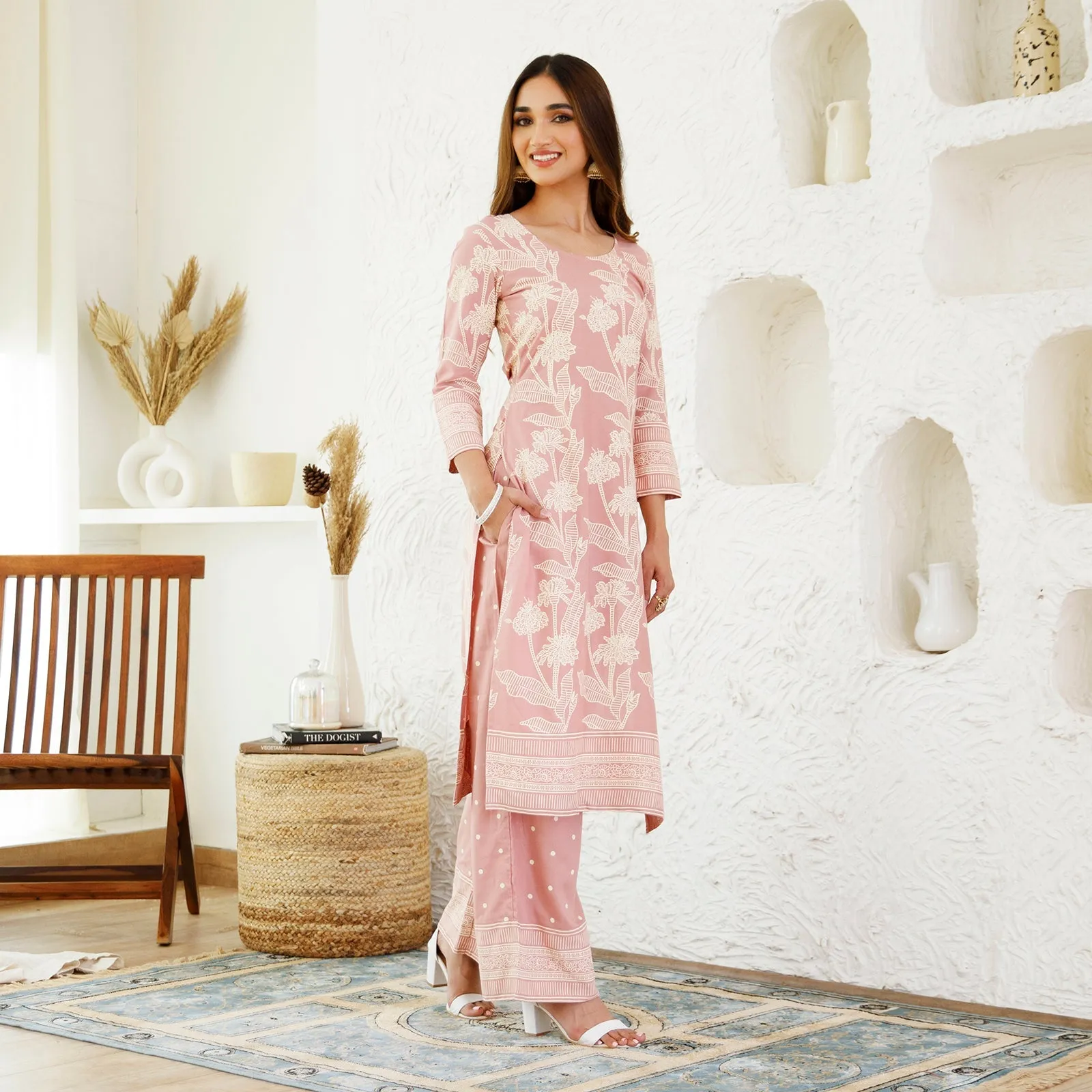 Baby Pink Floral Jaal Print 2-Piece Kurta & Pant Set