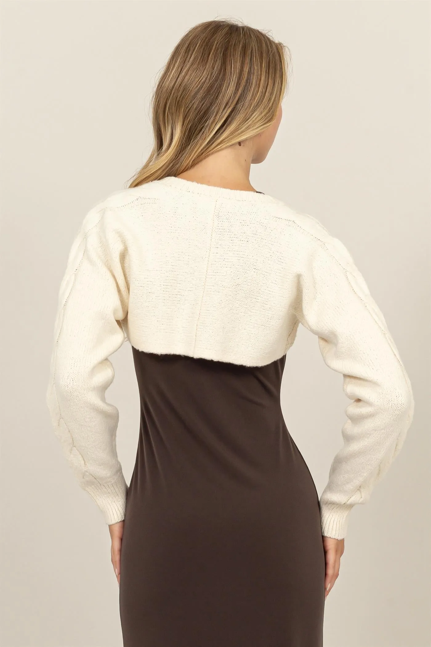 DZ24F560-Cable-knit Tie-front Shrug