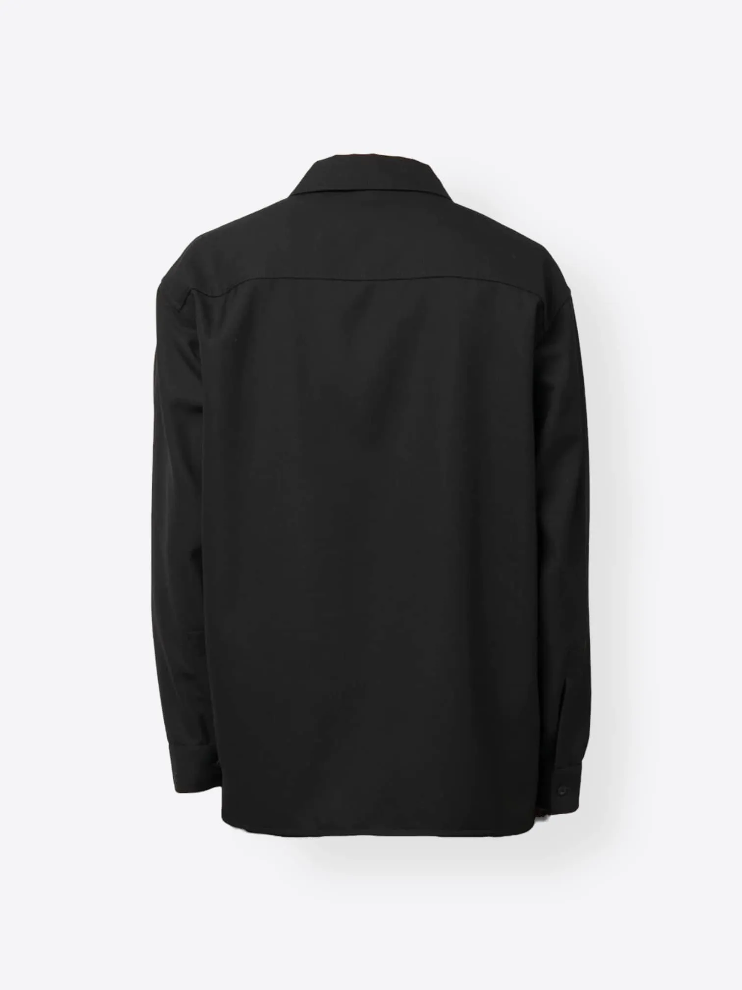 Tailored Button-Up Longsleeve