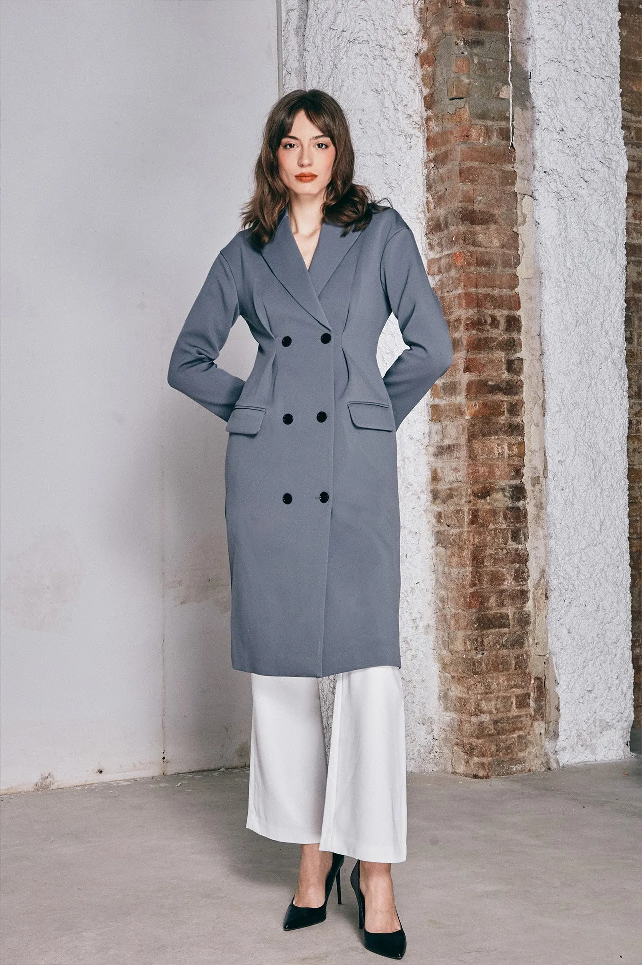 TAILORED COAT IN GREY BLUE